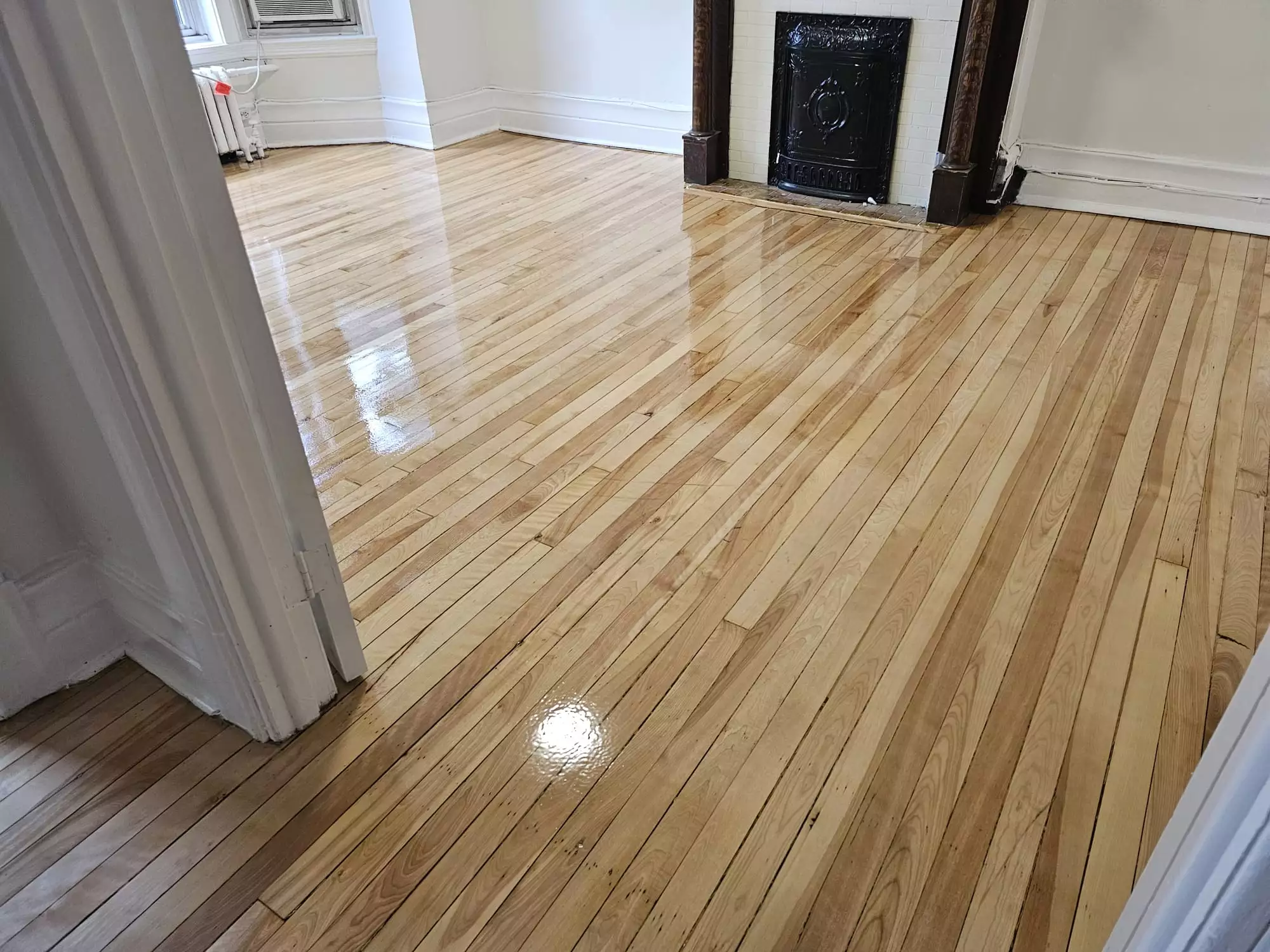 Peinture de Sols et d'Escaliers | Montrealflooring | Ponçage de Sols